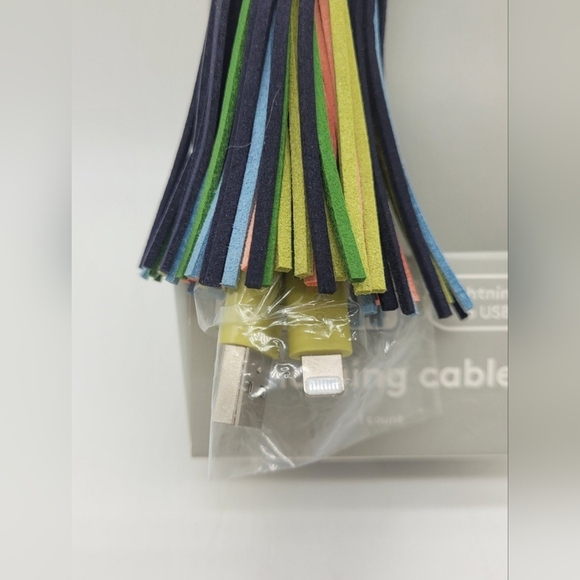 Green 12" Lightning to USB-A Tassel Keychain Clip Cable for iPhone - heyday - Picture 10 of 10